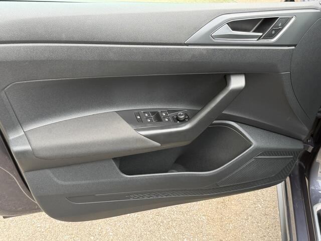 Volkswagen POLO 1.0 TSI R-Line | IQ light | Led gril | Climate | Carplay | Rijklaar incl. garantie