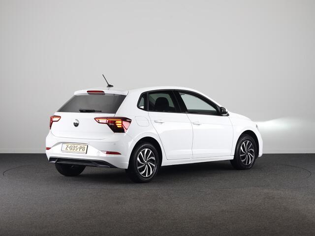 Volkswagen POLO 1.0 TSI Life Edition | Navigatie via App | Parkeersensoren | Achteruitrijcamera | Adaptieve cruise control | Stoelverwarming |