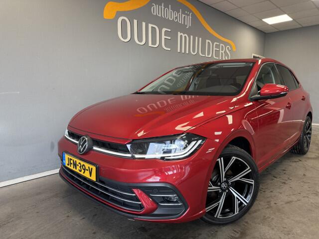 Volkswagen POLO 1.0 TSI IQ Light/Stoelverwarming/Navi/Carplay