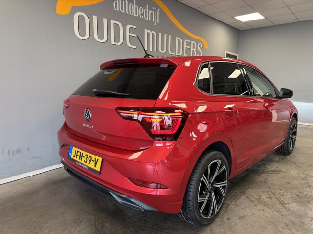 Volkswagen POLO 1.0 TSI IQ Light/Stoelverwarming/Navi/Carplay
