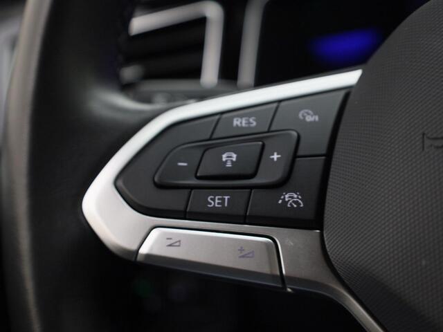 Volkswagen POLO 1.0TSI/95PK R-Line · Navigatie · Parkeersensoren · Apple/Android Car Play · Garantie t/m 12-07-2026 of 100.000km.