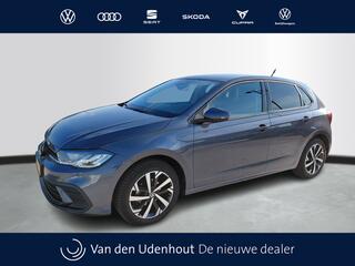 volkswagen-polo-1.0-tsi-life-busine