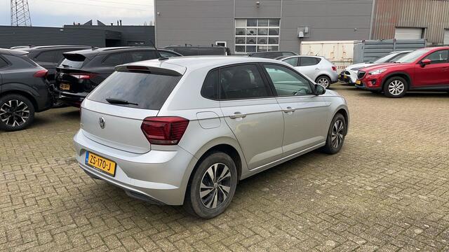 Volkswagen POLO 1.0 TSI Comfortline / Navigatie / Apple Carplay
