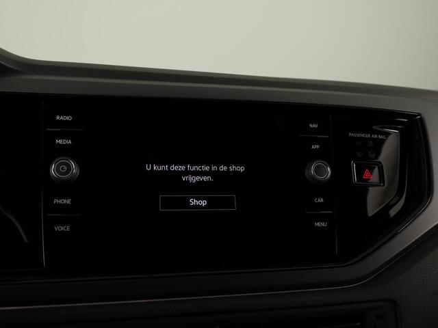 Volkswagen POLO r line business | 95 pk | automaat (DSG) | panoramadak | camera | stoelverwarming | keyless entry | 18 inch