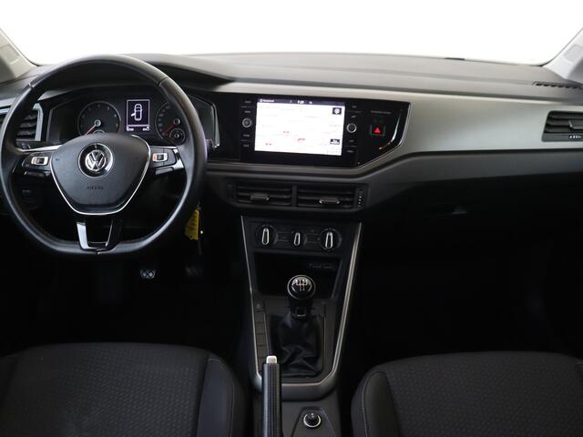 Volkswagen POLO 1.0 MPI Comfortline | Navigatie | Apple Carplay | Getint Glas | Cruise Control |