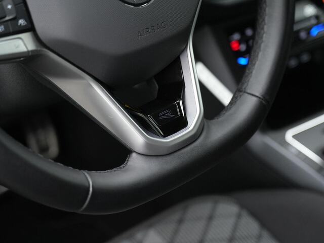 Volkswagen POLO 1.0 TSI 95 pk DSG R-Line | IQ Light | Achteruitrijcamera | Stoelverwarming | Adaptive Cruise | Navigatie