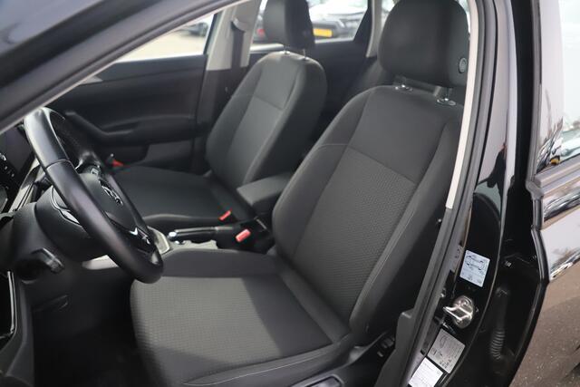 Volkswagen POLO 1.0 TSI Comfortline 95PK Automaat Navigatie Carplay Android Airco Adaptive Cruise 17 inch R-Line Look Velgen Nieuwe All-season banden