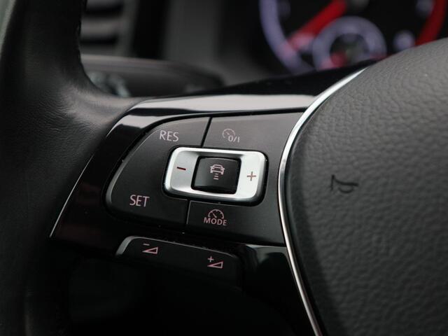 Volkswagen POLO 1.0 TSi R-Line | Adaptive Cruise | Climatronic | CarPlay | Parkeersensoren | Navigatie | 16 Inch | 98.183 Km !!