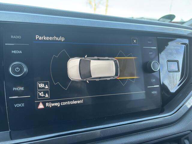 Volkswagen POLO 1.0 TSI R-Line Business | Led Lampen | Stoelverwarming | Adaptieve Cruise | Parkeersensoren