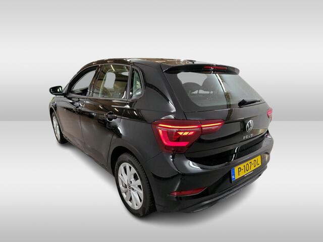 Volkswagen POLO 1.0 TSI Style Navigatie / Parkeersensoren / LED verlichting / 16"LM velgen / App-connect