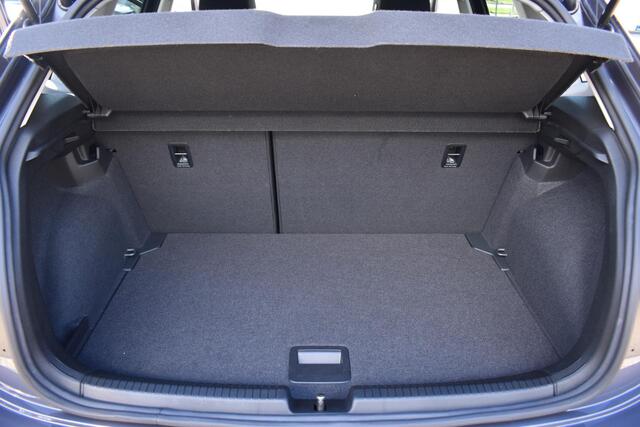 Volkswagen POLO 1.0 TSI Life Edition | NL-Auto | Digitaal Dashboard | Camera | Carplay Navi | 12 mnd BOVAG garantie | Whatsapp 06-53188999