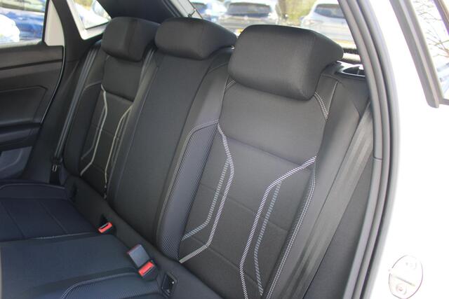 Volkswagen POLO 1.0 TSI Highline | Cruise Control | Trekhaak | Achteruitrijcamera |