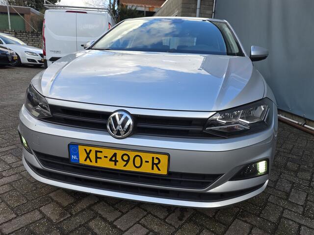 Volkswagen POLO 1.0 5DRS TEL CV CRUISE CONTROL AIRCO