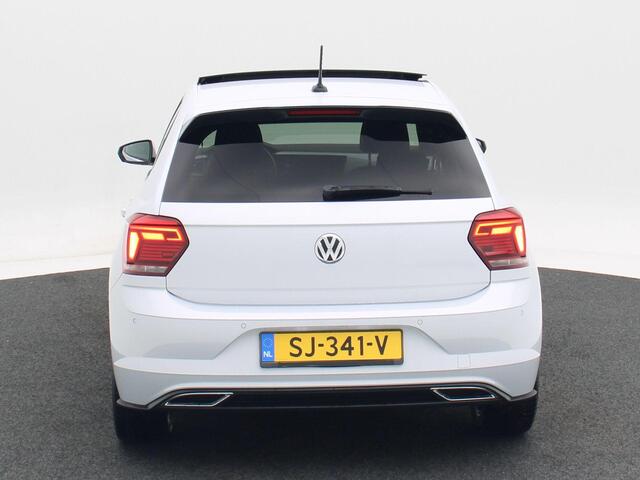 Volkswagen POLO 1.0 TSi Automaat Highline R-Line | Full LED | Panoramadak | Adaptive Cruise | Climatronic | Parkeersensoren | CarPlay | 17 Inch | 64.295 Km !!