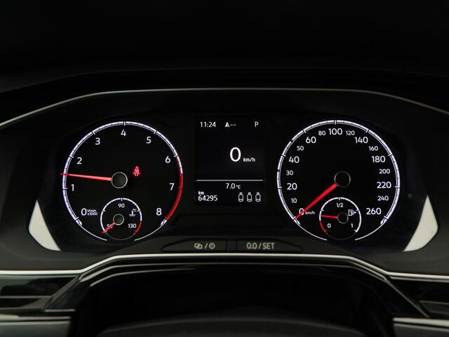 Volkswagen POLO 1.0 TSi Automaat Highline R-Line | Full LED | Panoramadak | Adaptive Cruise | Climatronic | Parkeersensoren | CarPlay | 17 Inch | 64.295 Km !!