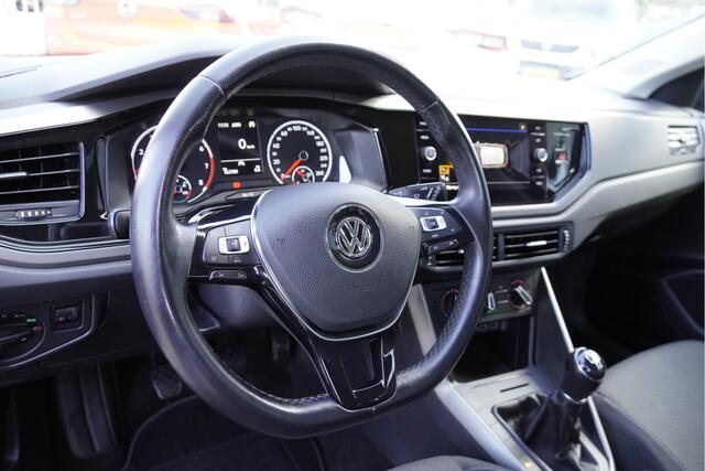 Volkswagen POLO 1.0 TSI 5drs Comfortline BJ2020 Lmv 15" | Led | Pdc | Trekhaak | App-Connect | Navi | Airco | Cruise control | Getint glas