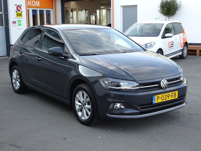 Volkswagen POLO 1.0 TSI Highline Business R Automatische airco, navigatie, stoelverwarming, cruise controle, digitaal instrumenten paneel, navigatie, parkeersensoren voor en achter, sportstoelen, zwarte hemel bekleding, keyless intry,