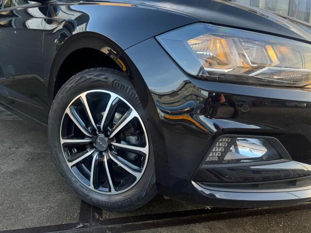 Volkswagen POLO 1.0 TSI 95PK Business DSG Clima Navi CarPlay! Inruil mogelijk!