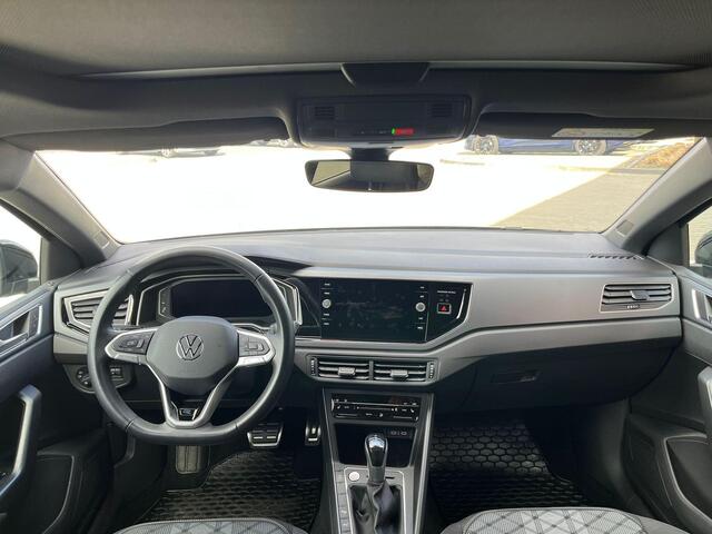 Volkswagen POLO 1.0 TSi Automaat R-Line | Panoramadak | Stoelverwarming | Camera | Adaptive Cruise | 17 Inch | 15.871 Km !!