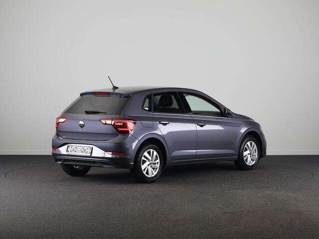 Volkswagen POLO 1.0 TSI Style 95 pk Automaat (DSG) | Navigatie | Parkeersensoren | Achteruitrijcamera | Adaptieve cruise control | Matrix LED koplampen | Stoelverwarming |