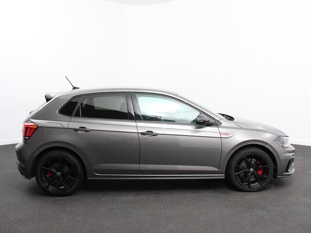 Volkswagen POLO 2.0 TSI GTI 200 PK | Navigatie | Climate control | Adaptieve cruise control | Digital dashboard | Parkeersensoren | Camera | Stoelverwarming | Apple Carplay/ Android Auto | LED | Lichtmetalen velgen