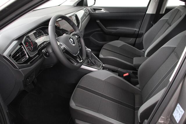 Volkswagen POLO 1.0 TSI DSG Highline | Navigatie | Apple Carplay / Android Auto | Climate Control | Cruise control | Lichtmetalen Velgen