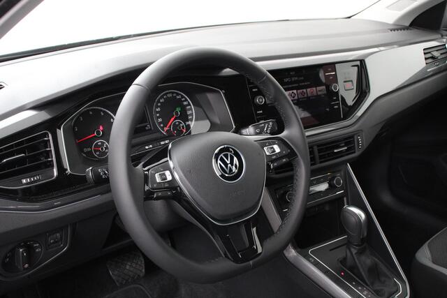 Volkswagen POLO 1.0 TSI DSG Highline | Navigatie | Apple Carplay / Android Auto | Climate Control | Cruise control | Lichtmetalen Velgen