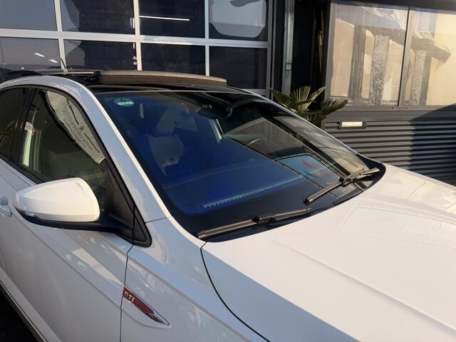 Volkswagen POLO 2.0 TSI GTI DSG Panoramdak Virtual DCC Navi Stoelverwarming! Inr