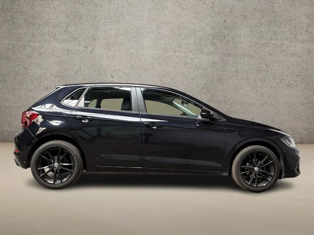 Volkswagen POLO 1.0 Sportline (VIRTUAL COCKPIT, BLACK PACK, APPLE CARPLAY, SPORTSTOELEN, CRUISE, NIEUWE APK, NIEUWSTAAT)