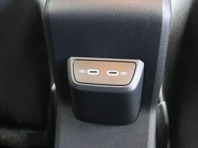 Volkswagen POLO 1.0 TSI R-Line Edition |Adaptive cruise control| Navigatie| parkeer sensoren voor en achter| Climate control|