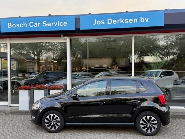 Volkswagen POLO 1.0 BlueMotion Connected Series - Carplay | Camera | PDC v+a | NAV | DAB | Stoelverw.