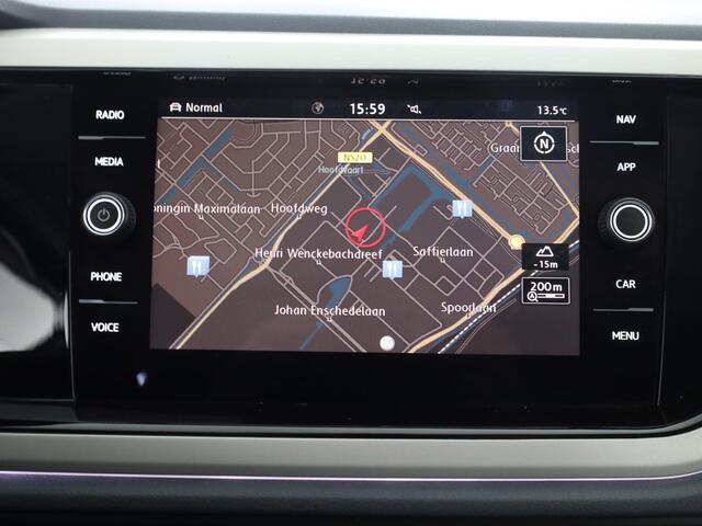 Volkswagen POLO 1.0 TSI Highline | Panorama dak | Led koplampen | Climate Control | Achteruitrijcamera | Carplay | Adaptive Cruise Control |