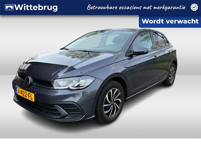 Volkswagen POLO 1.0 TSI Life / Navi / Carplay / Parkeersensoren V+A /