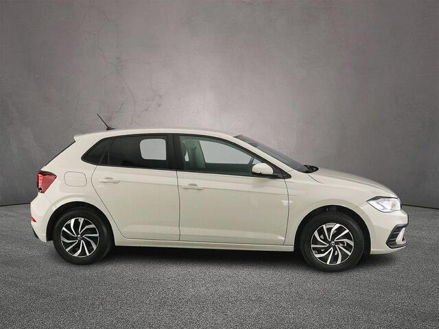 Volkswagen POLO Life Edition Volkswagen Polo 1.0 TSI Life Edition Adaptive cruise control, Achteruitrijcamera, LED koplampen, Parkeersensor achter, App connect