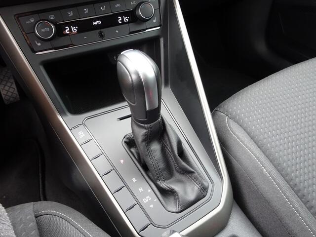 Volkswagen POLO 1.0 TSI Comfortline Business Automatische airco, apple carplay, parkeersensoren, licht metalen velgen, cruise controle, stoel verwarming, automaat, enz.