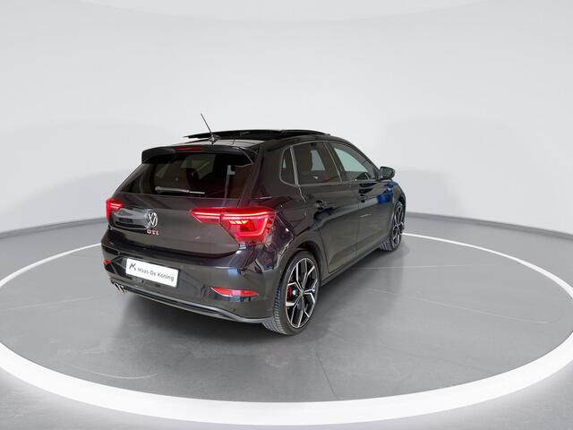 Volkswagen POLO 2.0TSI/207PK GTI DSG · Panoramadak · Leder/Alcantara · Camera + Parkeersensoren