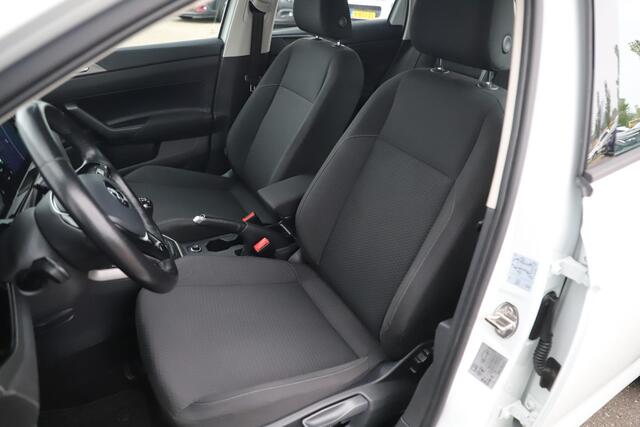 Volkswagen POLO 1.0 TSI Highline 95PK Navigatie Carplay Android 17 inch R-Line Look Velgen Airco Adaptive Cruise