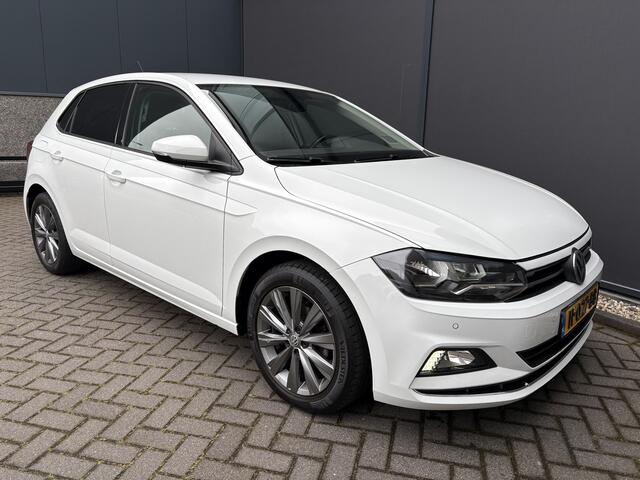 Volkswagen POLO 1.0 TSI Highline Airco - Apple carplay - Navigatie - Parkeersensoren - Parkeer assistent - Cruise control - Licht metalen velgen 16 inch - Lederen versnellingspook - Bluetooth - Led verlichting - Radio - Start/stop systeem - Stuur leder - Stuur multifunct