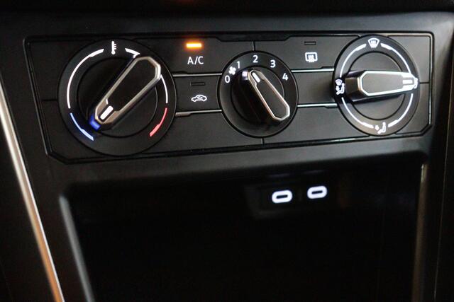 Volkswagen POLO 1.0 TSI Life | APPCONNECT | AIRCO | PDC V+A | ADAP CRUISE | VIRTUAL COCKPIT |
