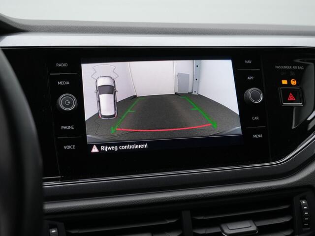 Volkswagen POLO 1.0 TSI 95 pk Highline Business R / R-Line | Trekhaak | Achteruitrijcamera | Stoelverwarming | Adaptive Cruise | Navigatie
