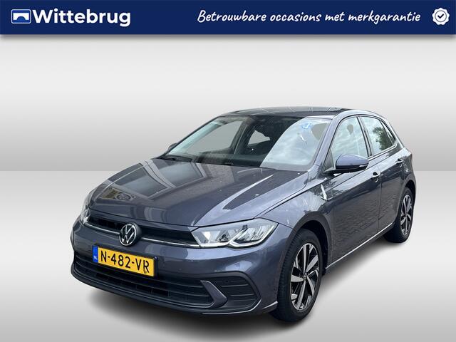 Volkswagen POLO 1.0 TSI Life / PARK. SENSOREN V&A/ AIRCO/ NAVI/ DIGITAL DASH/ CRUISE/ 16" LMV