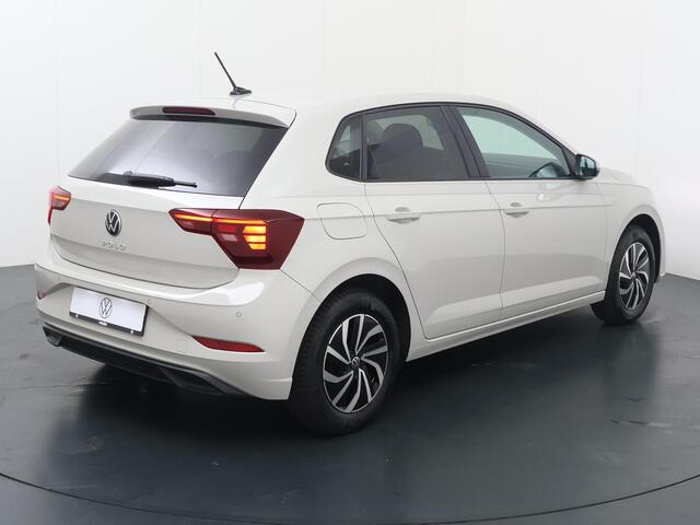 Volkswagen POLO 1.0 TSI Life Edition | 95 PK | Automaat | Adaptive cruise control | Achteruitrijcamera | Apple Carplay/Android Auto |