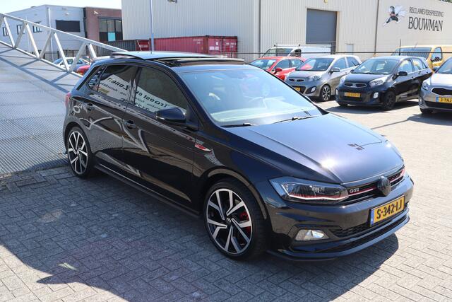 Volkswagen POLO 2.0 TSI GTI Automaat! Panoramadak/Stoelverwarming/Virtual cockpit/Apple carplay/Parkeersensoren/18'' Licht metalen velgen