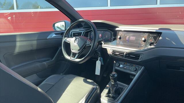 Volkswagen POLO 1.0 TSI Highline R-LINE / WHITE SILVER / CAMERA / CARPLAY / NAVI / CLIMA / PDC / BLUETOOTH / ACC / NL-AUTO