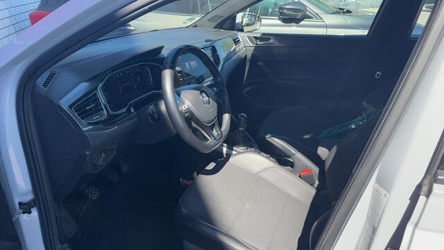 Volkswagen POLO 1.0 TSI Highline R-LINE / WHITE SILVER / CAMERA / CARPLAY / NAVI / CLIMA / PDC / BLUETOOTH / ACC / NL-AUTO