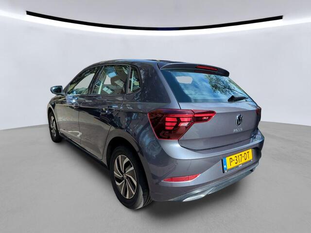 Volkswagen POLO 1.0 TSI Go / App connect / Parkeersensoren V+A / Lichtmetaal 15 inch /