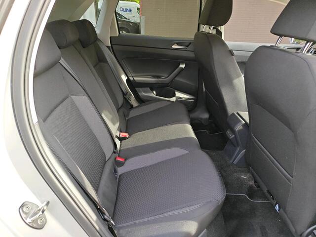 Volkswagen POLO 1.0 TSI Life Edition / App connect / Parkeersensoren V+A / Fabriek garantie 4-28 / Camera /