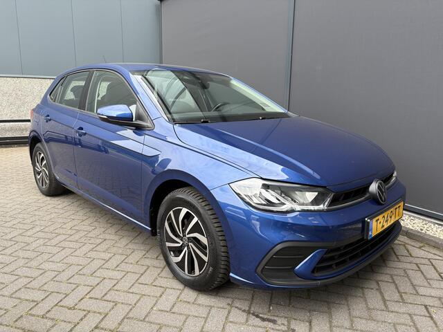 Volkswagen POLO 1.0 TSI Life Airco - Apple carplay - Navigatie - Cruise control - Bluetooth - Licht metalen velgen 15 inch - Led verlichting - Elektrische ramen - Radio - Start/stop systeem - Stuur l