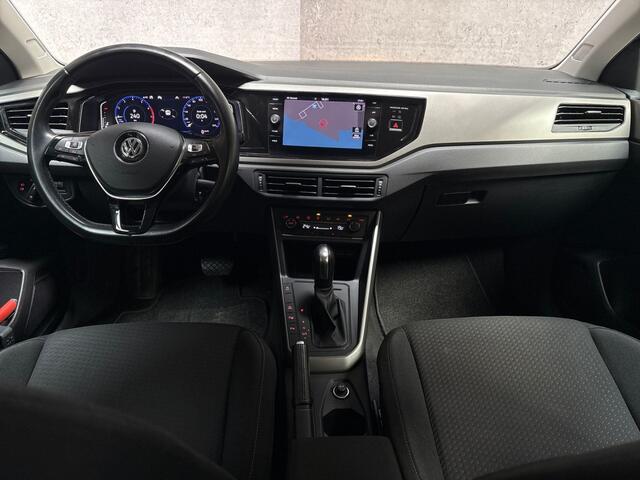 Volkswagen POLO 1.0 TSI Sportline Automaat (VIRTUAL COCKPIT, APPLE CARPLAY, GROOT NAVI, CAMERA, CLIMATE, SPORTSTOELEN, ADAPTIVE CRUISE, TREKHAAK, NIEUWSTAAT)