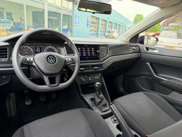 Volkswagen POLO 1.0 MPI NAVI AIRCO PDC CRUISE CONTROL